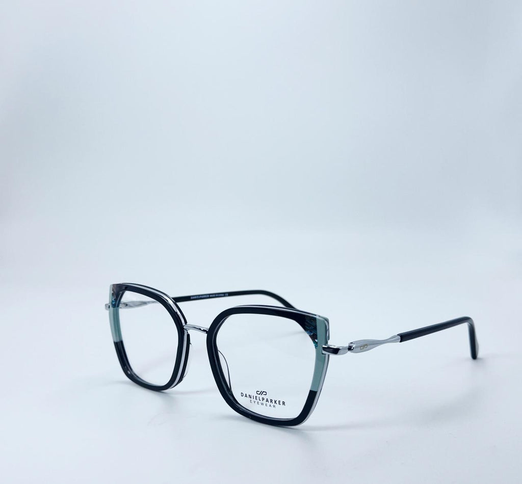 DANIEL PAKER-W56103